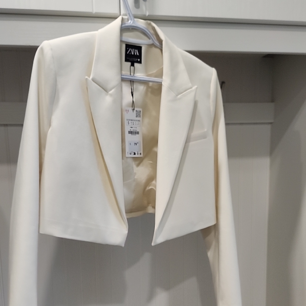 Zara Cream Cropped Blazer Jacket